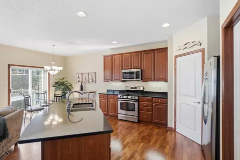 2156 Cedar Grove Trl, Eagan, MN 55122