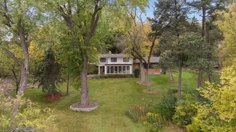 655 Keller Pkwy, Little Canada, MN 55117