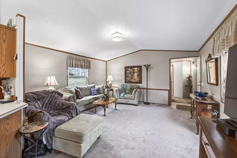2442 Rice St #211, Little Canada, MN 55113