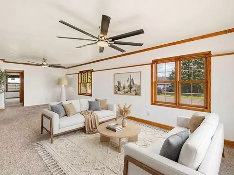 68 Edison Blvd, Silver Bay, MN 55614