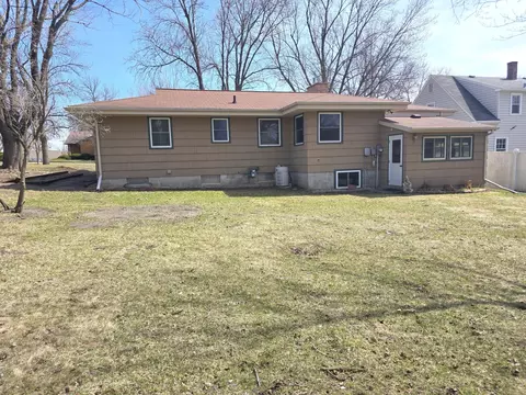 Exterior - 1532 4th Ave, Windom, MN 56101 photo 6 of 6