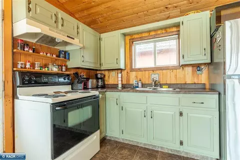Kitchen - 1119 Lagoon Rd, Tower, MN 55790 photo 2 of 2