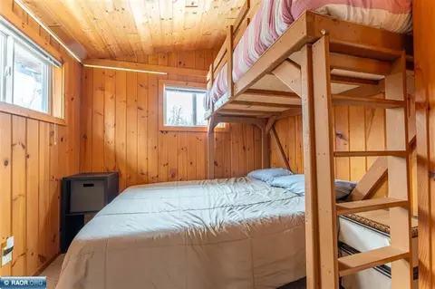 Bedroom - 1119 Lagoon Rd, Tower, MN 55790 photo 3 of 4
