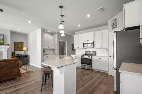 Kitchen - 19331 74th Ave, Corcoran, MN 55340 photo 4 of 4
