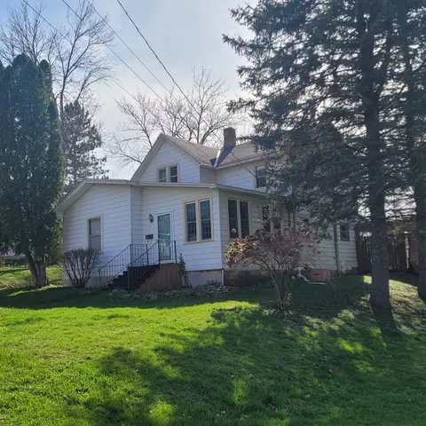 115 Cottrill St N, Waterville, MN 56096