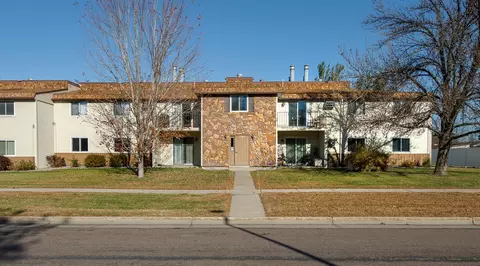 3249 16th Ave S #4, Fargo, ND 58103
