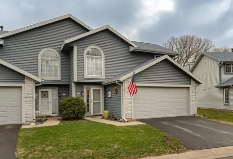 2619 Tuxedo Ln NW, Rochester, MN 55901