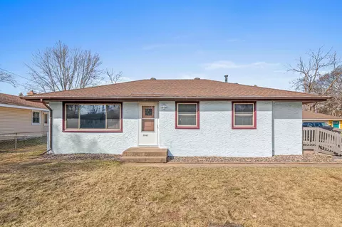 2865 115th Ln NW, Coon Rapids, MN 55433