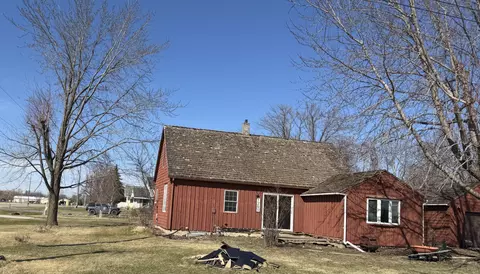 1201 28th Ave NE, Austin, MN 55912 photo 1
