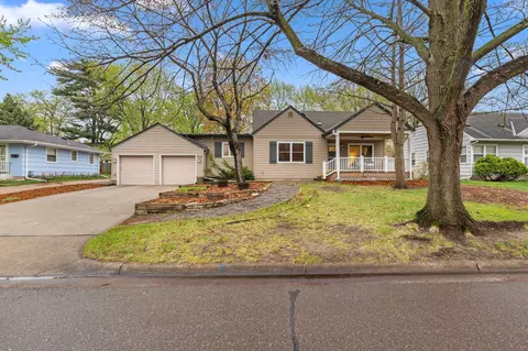 7515 Clinton Ave, Richfield, MN 55423