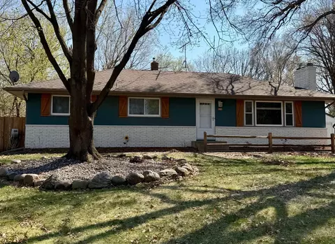 166 Snail Lake Rd, Shoreview, MN 55126