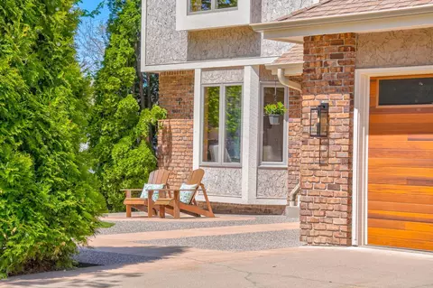 1501 Royal Ln, Arden Hills, MN 55112