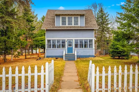 805 W 4th St, Rush City, MN 55069