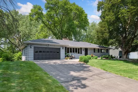 5932 Walnut Dr, Edina, MN 55436