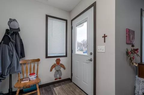 Entry Way - 220 Maple Ave SW, Elysian, MN 56028 photo 1 of 6