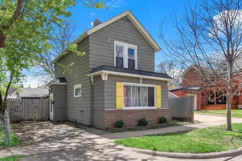 454 Michigan St, Saint Paul, MN 55102