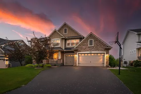 721 Juniper Ave N, Lake Elmo, MN 55042