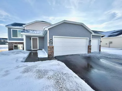 6673 Granby St, North Branch, MN 55056