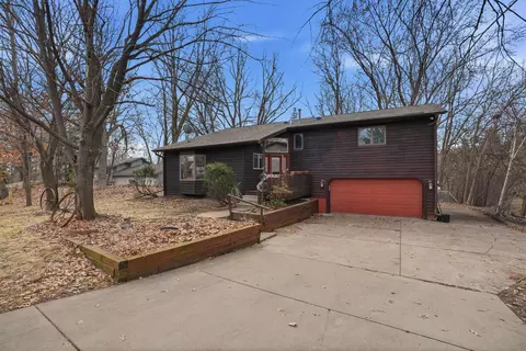 266 Twin Lake Trl, Little Canada, MN 55127