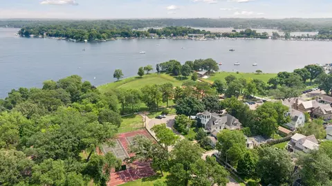 View/Area - 138 2nd St, Excelsior, MN 55331 photo 2 of 4