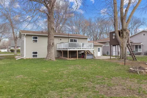 Exterior - 902 Birch St, Marshall, MN 56258 photo 2 of 13