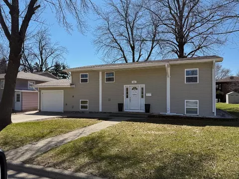 902 Birch St, Marshall, MN 56258