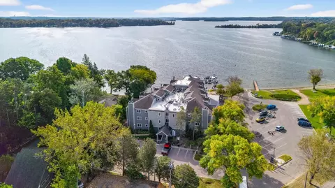 2670 Commerce Blvd #202, Mound, MN 55364