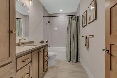Bath - 4215 32nd St S, Saint Cloud, MN 56301 photo 9 of 9