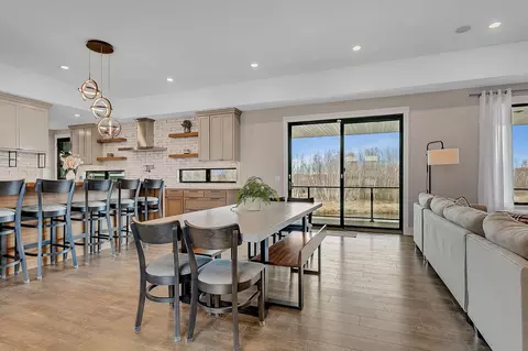Dining - 4215 32nd St S, Saint Cloud, MN 56301 photo 2 of 4