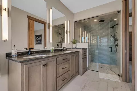 Bath - 4215 32nd St S, Saint Cloud, MN 56301 photo 3 of 9