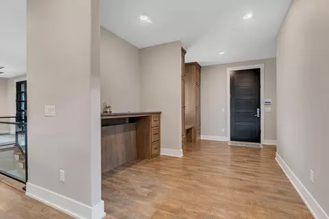 Entry Way - 4215 32nd St S, Saint Cloud, MN 56301 photo 3 of 4