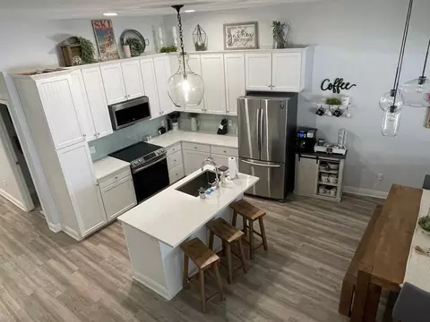1702 N Lakeshore Dr #2, Lake City, MN 55041
