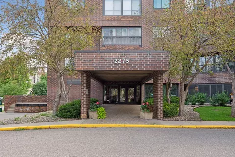 2275 Youngman Ave #308W, Saint Paul, MN 55116