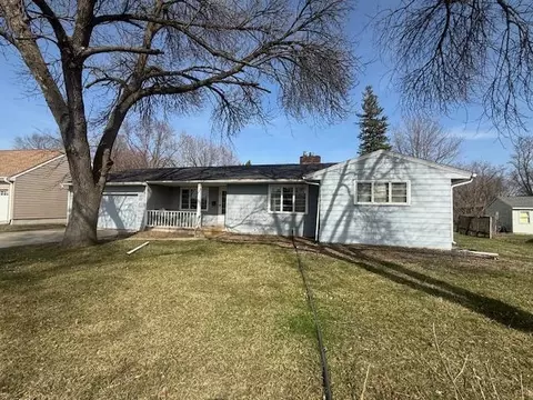 115 Mcphail Dr, Redwood Falls, MN 56283
