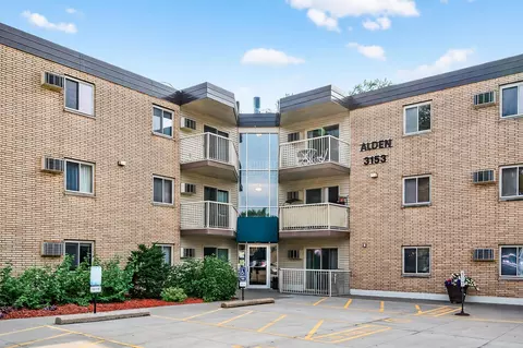 3153 Old Highway 8 #304, Minneapolis, MN 55418