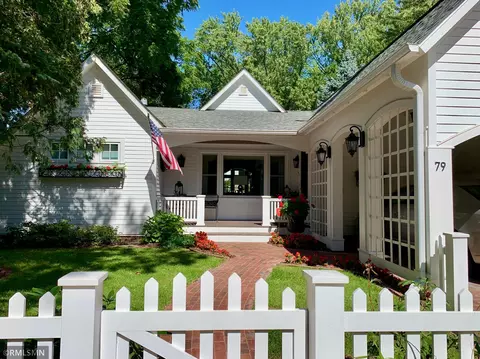 79 Dahlia St, Mahtomedi, MN 55115