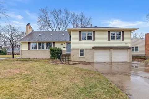 6901 Hillcrest Ln, Edina, MN 55435