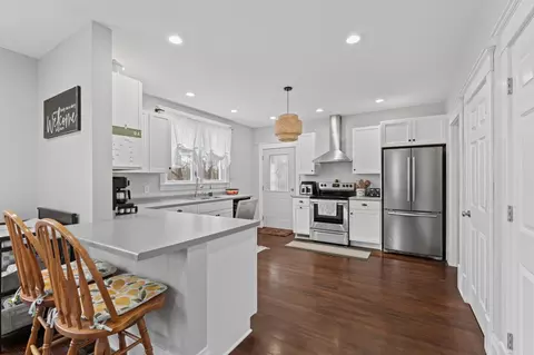 Kitchen - 25 2nd St NE, Elgin, MN 55932 photo 1 of 2