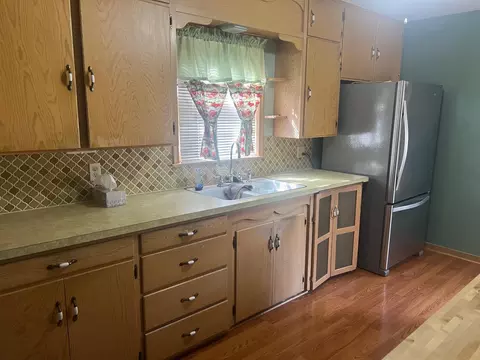 Kitchen - 307 E 6th St, Albert Lea, MN 56007 photo 2 of 3