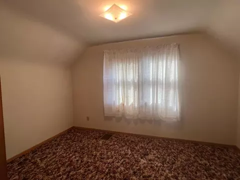 Bedroom - 307 E 6th St, Albert Lea, MN 56007 photo 3 of 3