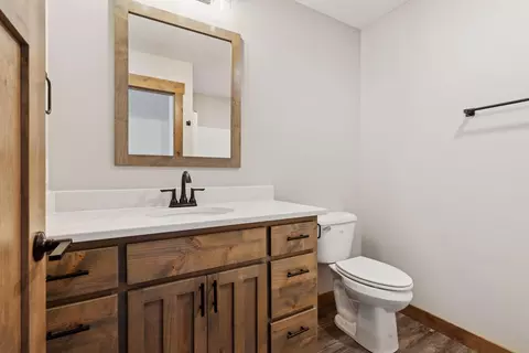 Bath - 521 Summit Cir, Baldwin, WI 54002 photo 2 of 4