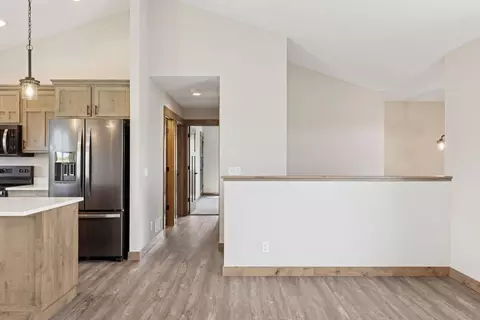 Entry Way - 521 Summit Cir, Baldwin, WI 54002 photo 1 of 3