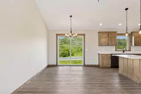 Dining - 521 Summit Cir, Baldwin, WI 54002 photo 2 of 2