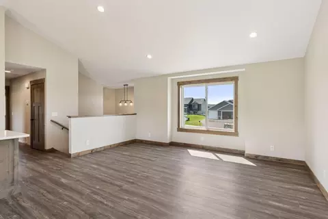 Living - 521 Summit Cir, Baldwin, WI 54002 photo 1 of 4