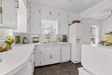 Kitchen - 1721 Pine St, Brainerd, MN 56401 photo 2 of 4
