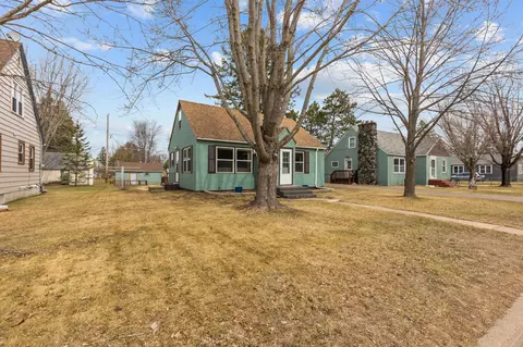 Exterior - 1721 Pine St, Brainerd, MN 56401 photo 2 of 9