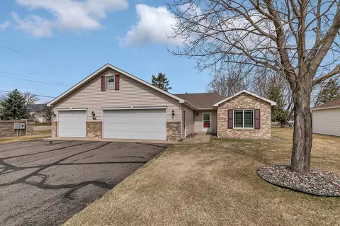1101 Willow Pond Dr, Waite Park, MN 56387