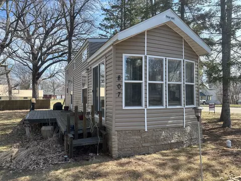 807 E Lake St, Osakis, MN 56360