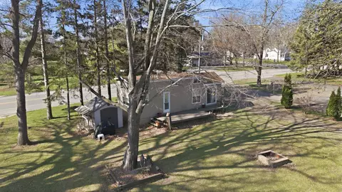 807 E Lake St, Osakis, MN 56360