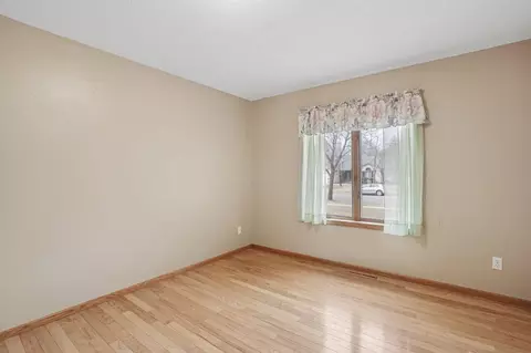 Bedroom - 2210 Viking Dr, Saint Cloud, MN 56301 photo 3 of 6